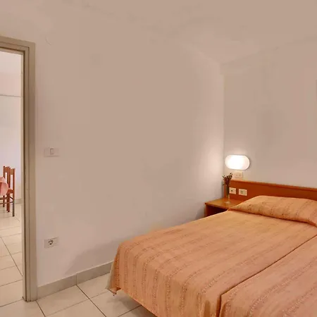 With Pool In Rovinj-istrien 50061 شقة