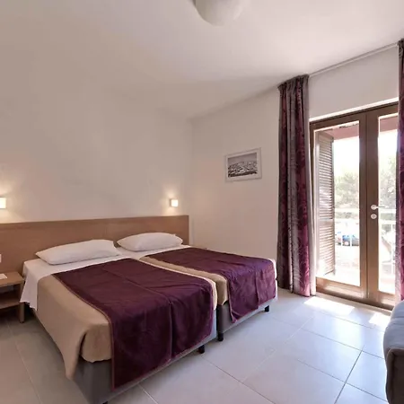 With Pool In Rovinj-istrien 50061 شقة *