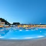 Apartment With Pool In Rovinj-istrien 50061 *